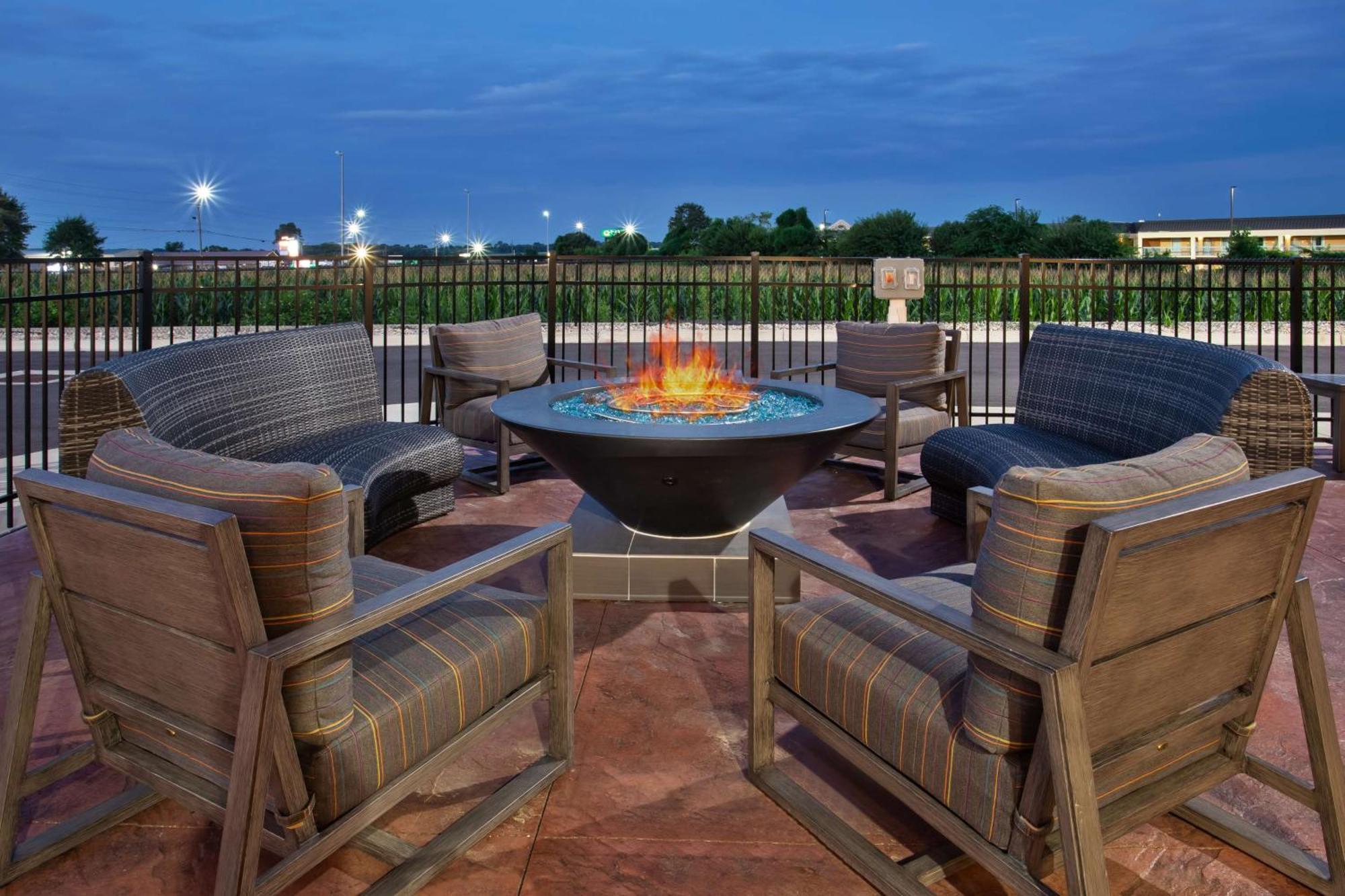 Hampton Inn Union City, Tn Exterior photo